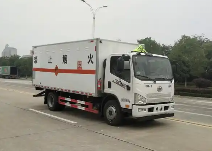 富平爆破器材运输车可以上高速吗？