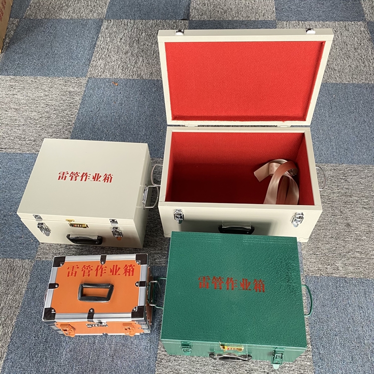 富平爆破工程作业箱如何选择？玻璃钢与传统材质的全面对比